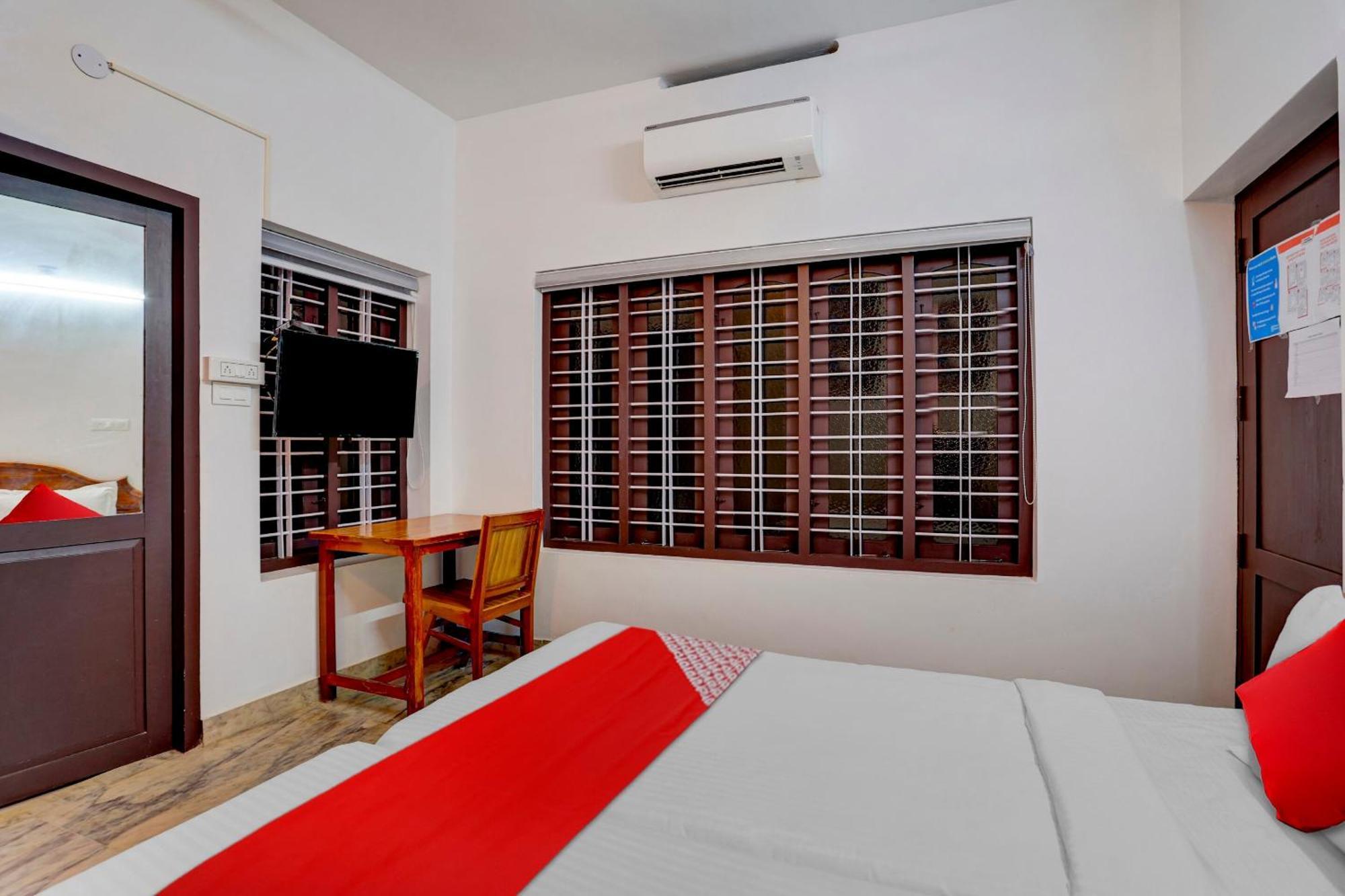Hotel O Poptavern Heritage Kovalam Exterior foto